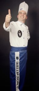 317581_2561697969438_728428747_n